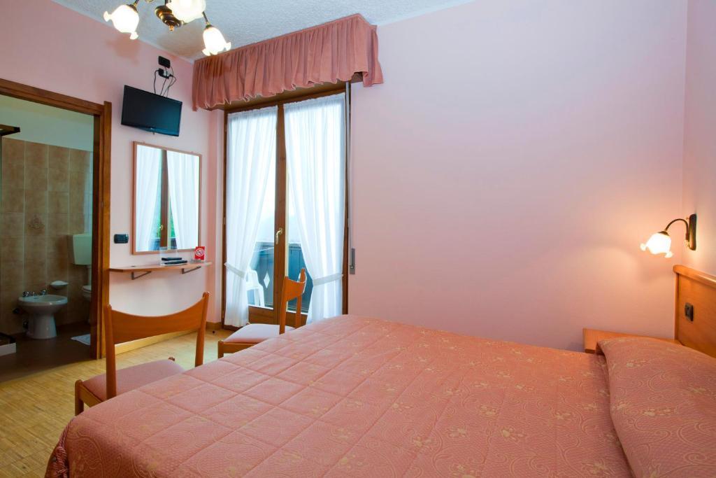 Hotel Migliorati Castione della Presolana Luaran gambar