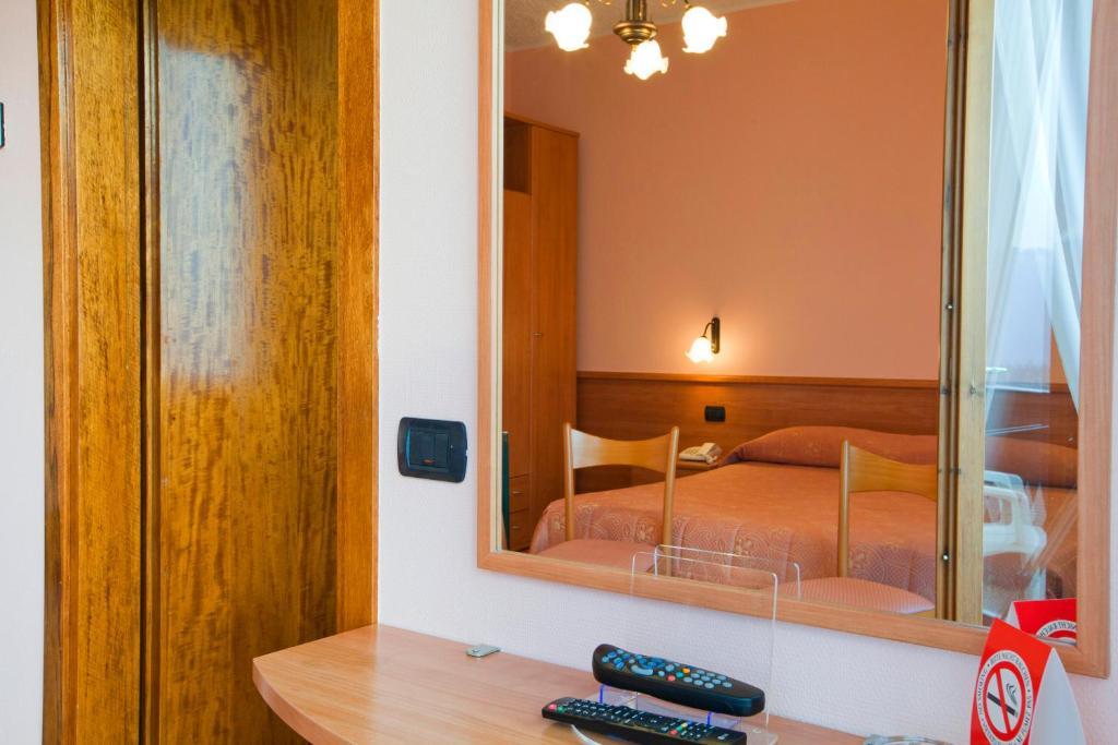 Hotel Migliorati Castione della Presolana Luaran gambar