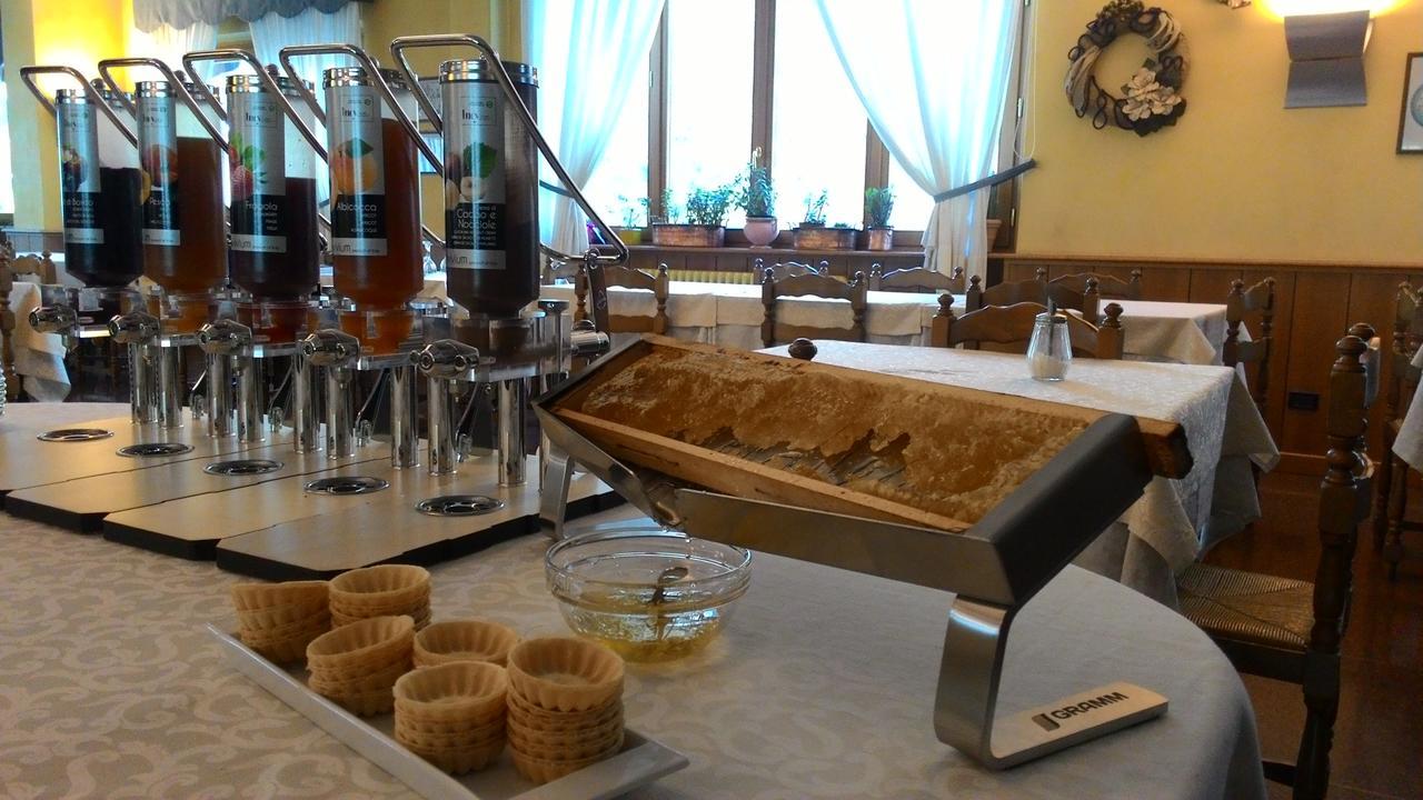 Hotel Migliorati Castione della Presolana Luaran gambar